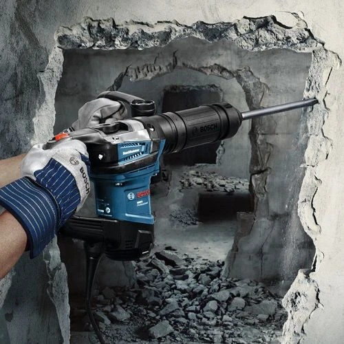 Professional concrete cutting and demolition service